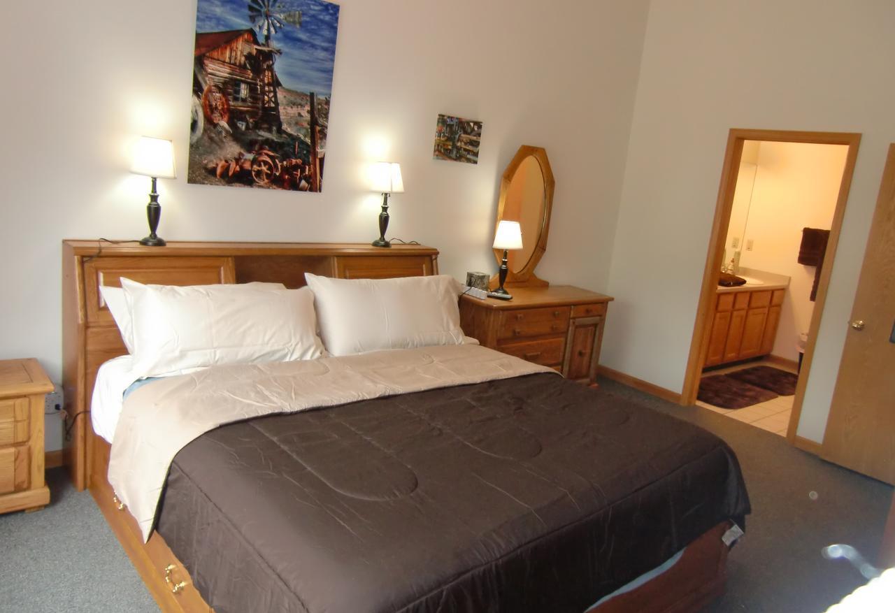 Mein Haus Bed & Breakfast Ейвън Екстериор снимка